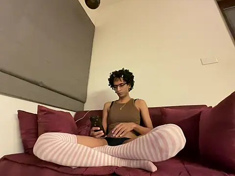 Snapshot of vale_vzg chatting on 31, 7, 2026 vale vzg online show from 31, 7, 2026