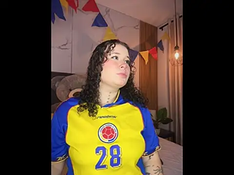 Snapshot of Doll_Ivy chatting on 8, 7, 2026 Doll Ivy online show from 8, 7, 2026