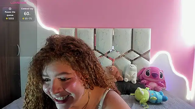 Kiara velez online show from 11, 7, 2026