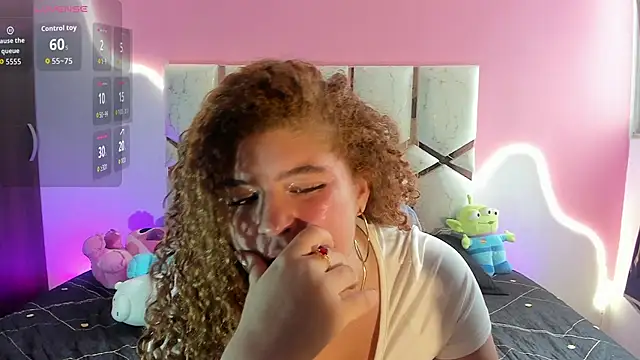 Kiara velez online show from 12, 7, 2026