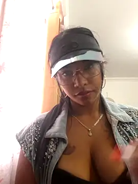 sophiagomezx online show from 15, 7, 2026
