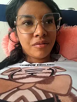 sophiagomezx online show from 31, 7, 2026