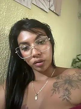 sophiagomezx online show from 28, 6, 2026