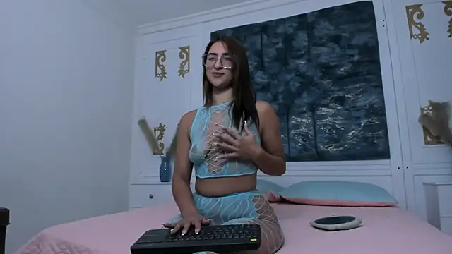 AbbyMilers online show from 4, 8, 2026