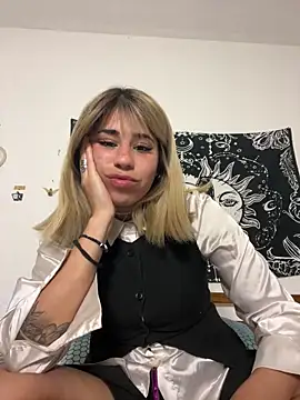 Snapshot of sashaaaaa2026 chatting on 16, 6, 2026 sashaaaaa2026 online show from 16, 6, 2026