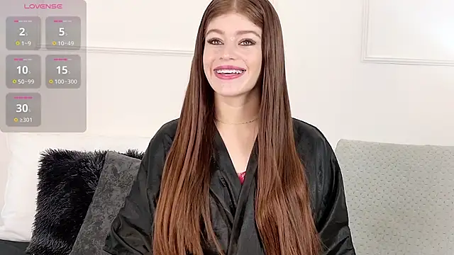Snapshot of Olivia_flamme chatting on 4, 8, 2026 Olivia flamme online show from 4, 8, 2026