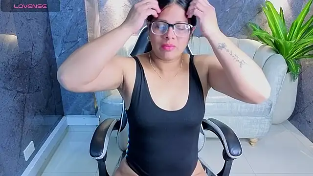 sarah bay tx online show from 24, 7, 2026