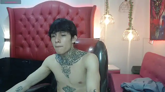 Snapshot of Cry_thereal chatting on 6, 7, 2026 Cry thereal online show from 6, 7, 2026