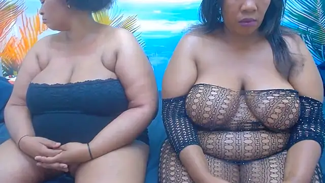 Snapshot of CURVYELEGANCExxx chatting on 30, 7, 2026 CURVYELEGANCExxx online show from 30, 7, 2026