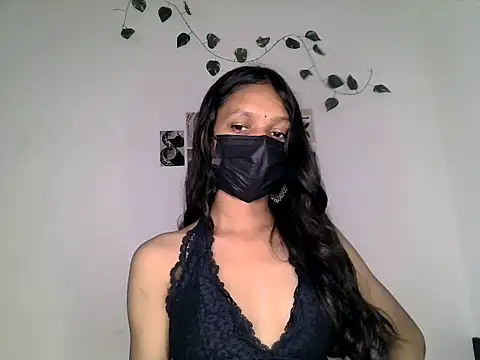 LILY HOTYY online show from 6, 8, 2026