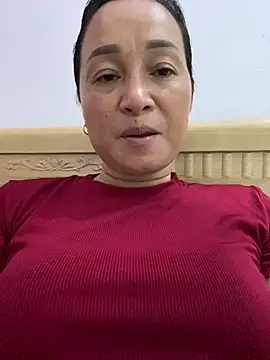 Snapshot of Loly_hana chatting on 9, 7, 2026 Loly hana online show from 9, 7, 2026