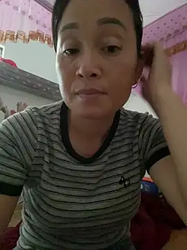 Snapshot of Loly_hana chatting on 6, 7, 2026 Loly hana online show from 6, 7, 2026