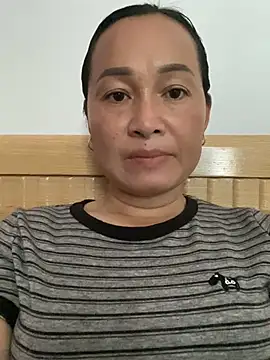 Snapshot of Loly_hana chatting on 10, 7, 2026 Loly hana online show from 10, 7, 2026