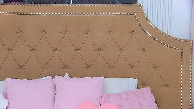 Snapshot of YasminnDoll chatting on 10, 7, 2026 YasminnDoll online show from 10, 7, 2026