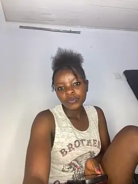 Snapshot of Tylene_Buck chatting on 17, 6, 2026 Tylene Buck online show from 17, 6, 2026