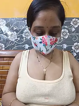 Snapshot of Garimaa_Cherry chatting on 7, 7, 2026 Garimaa Cherry online show from 7, 7, 2026