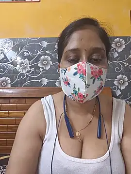 Snapshot of Garimaa_Cherry chatting on 11, 7, 2026 Garimaa Cherry online show from 11, 7, 2026
