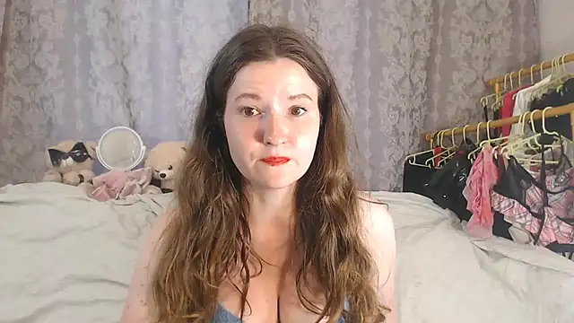 ChloeBrooklyn online show from 24, 6, 2026
