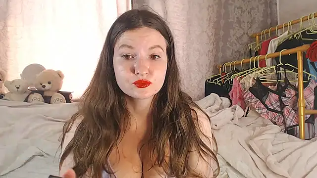 ChloeBrooklyn online show from 12, 7, 2026