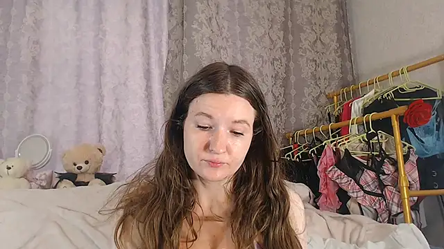 ChloeBrooklyn online show from 11, 7, 2026