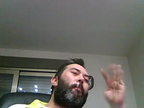 Snapshot of SirFrankonde chatting on 29, 6, 2026 SirFrankonde online show from 29, 6, 2026