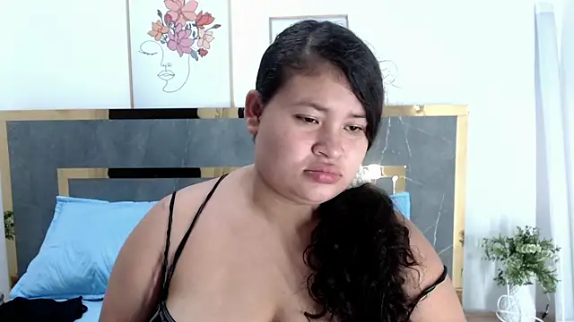 Snapshot of KellyShibary chatting on 3, 8, 2026 KellyShibary online show from 3, 8, 2026