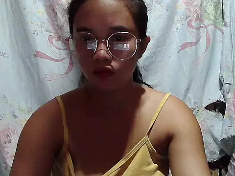 Snapshot of sophie_193 chatting on 20, 6, 2026 sophie 193 online show from 20, 6, 2026