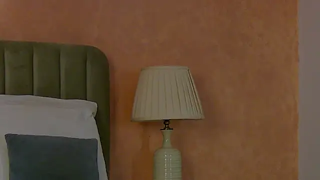 Tessa Bloom online show from 10, 7, 2026