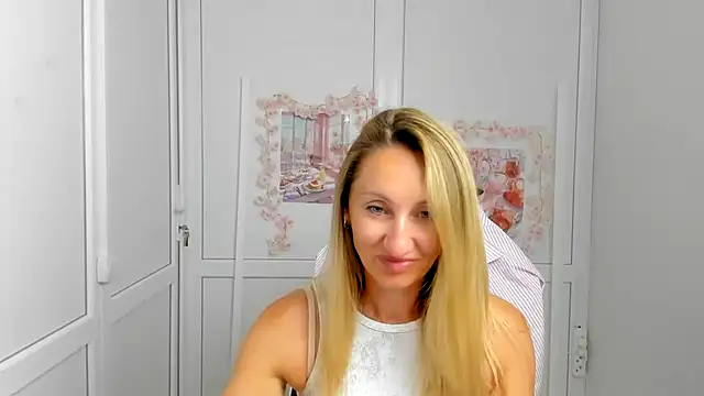 Snapshot of LilyDreamm chatting on 19, 6, 2026 LilyDreamm online show from 19, 6, 2026