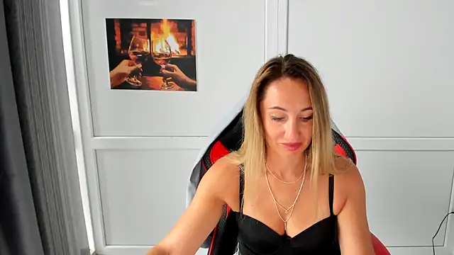 Snapshot of LilyDreamm chatting on 28, 7, 2026 LilyDreamm online show from 28, 7, 2026