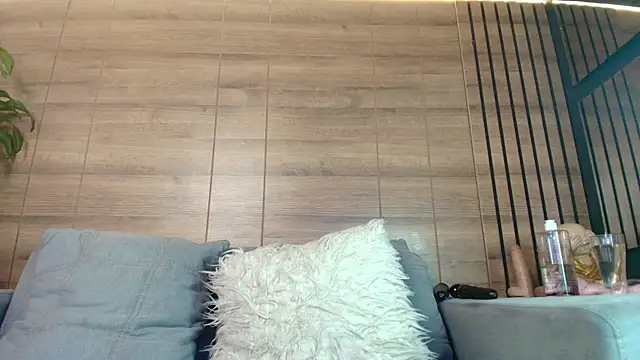 Snapshot of alys_molly_11 chatting on 31, 7, 2026 alys molly 11 online show from 31, 7, 2026