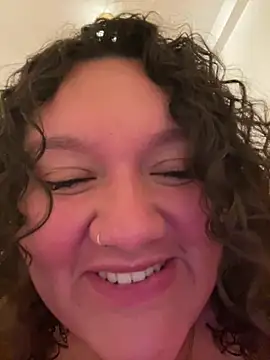 Snapshot of HeidiSanabria chatting on 9, 7, 2026 HeidiSanabria online show from 9, 7, 2026