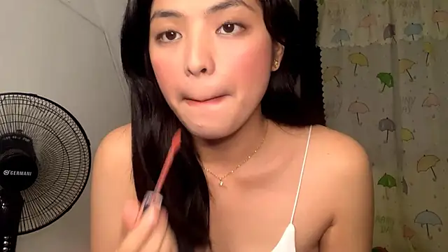 Hazelanne online show from 25, 7, 2026