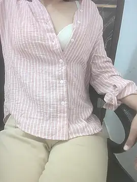 Snapshot of sushmita0 chatting on 6, 7, 2026 sushmita0 online show from 6, 7, 2026