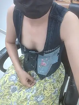 Snapshot of sushmita0 chatting on 19, 6, 2026 sushmita0 online show from 19, 6, 2026
