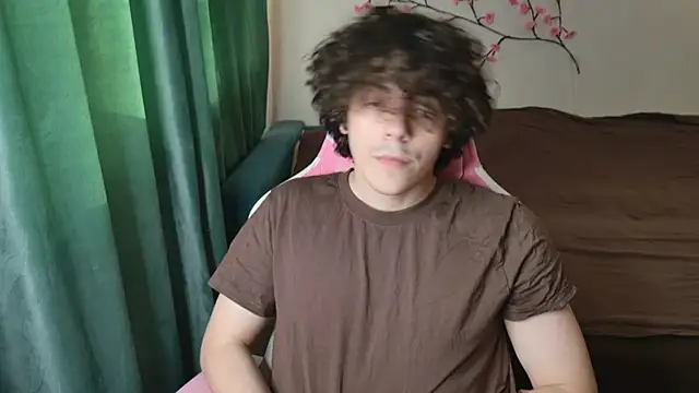 Snapshot of lilmorty18 chatting on 19, 6, 2026 lilmorty18 online show from 19, 6, 2026