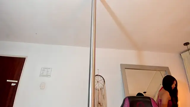Sophi Lee   online show from 22, 6, 2026