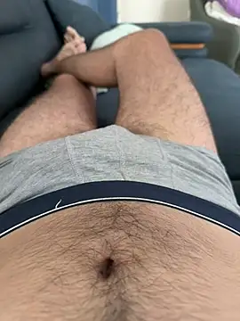 Snapshot of hetero_bull chatting on 24, 6, 2026 hetero bull online show from 24, 6, 2026