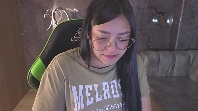Snapshot of mia_velvet_cn chatting on 19, 6, 2026 mia velvet cn online show from 19, 6, 2026