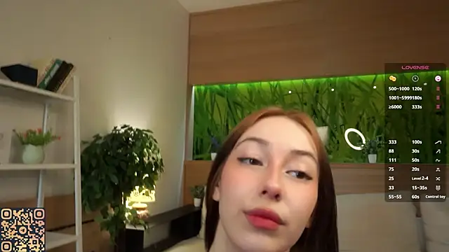 Snapshot of KiaraTennille chatting on 31, 7, 2026 KiaraTennille online show from 31, 7, 2026