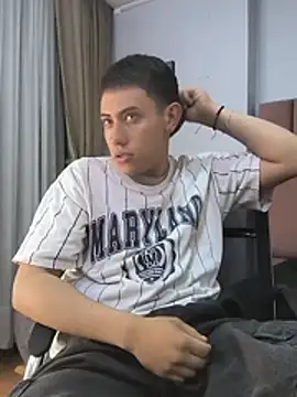 Snapshot of Thiagoo_Vega chatting on 1, 7, 2026 Thiagoo Vega online show from 1, 7, 2026
