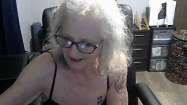Snapshot of Joleendelacroix chatting on 3, 7, 2026 Joleendelacroix online show from 3, 7, 2026