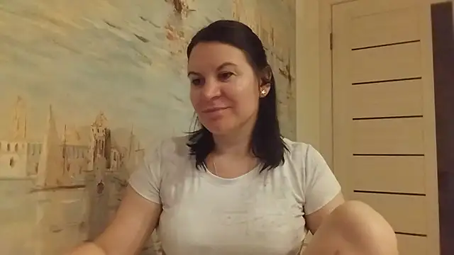 Lauralison online show from 11, 7, 2026