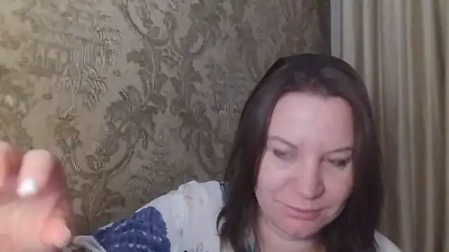 Lauralison online show from 7, 7, 2026