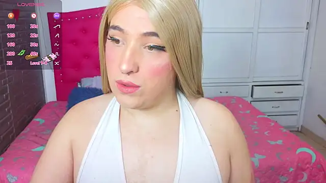 Snapshot of roxxy_pink_ chatting on 22, 7, 2026 roxxy pink online show from 22, 7, 2026