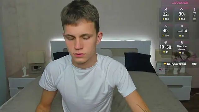 Snapshot of m0neyken chatting on 24, 7, 2026 m0neyken online show from 24, 7, 2026