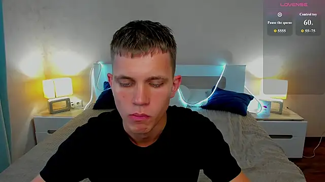 Snapshot of m0neyken chatting on 30, 6, 2026 m0neyken online show from 30, 6, 2026