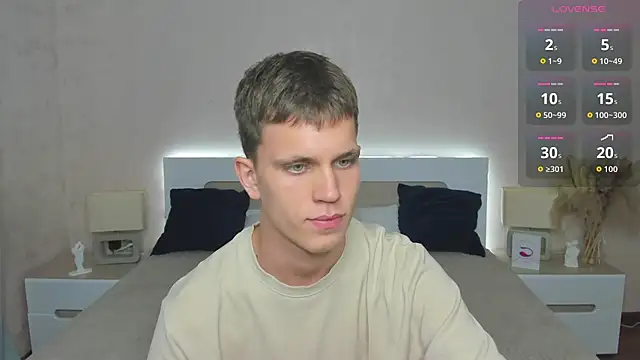 Snapshot of m0neyken chatting on 21, 7, 2026 m0neyken online show from 21, 7, 2026