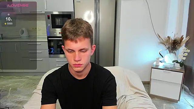 Snapshot of m0neyken chatting on 29, 7, 2026 m0neyken online show from 29, 7, 2026