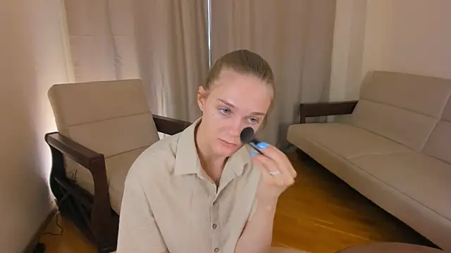 FemMantis online show from 26, 6, 2026